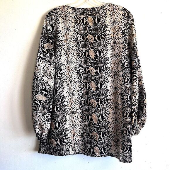 BELONGSCI Women's Loose Blouse Long Sleeved V-Neck Top Medium Animal Print - Picture 3 of 16